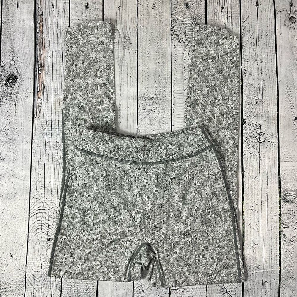 GYMSHARK Dry Moisture Management Fleur Leggings